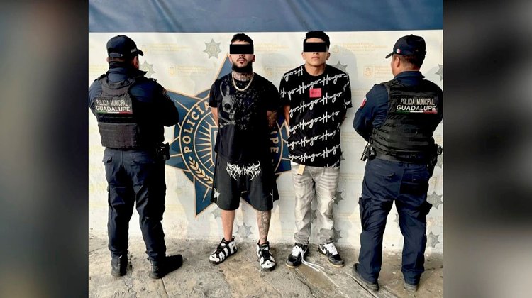 Capturan a dos con arma y droga frente a hotel en Guadalupe
