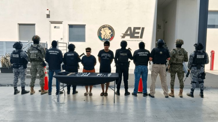Detienen a 2 de grupo delictivo; investigan a mujer por homicidio