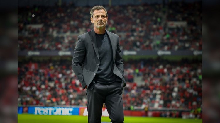 Diego Cocca deja de ser el entrenador del Atlas