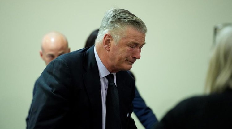 Alec Baldwin sale libre tras desestimación del caso 'Rust'
