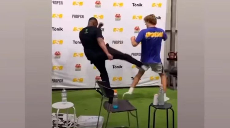 Fan queda en muletas tras pedir una patada a campeón de UFC