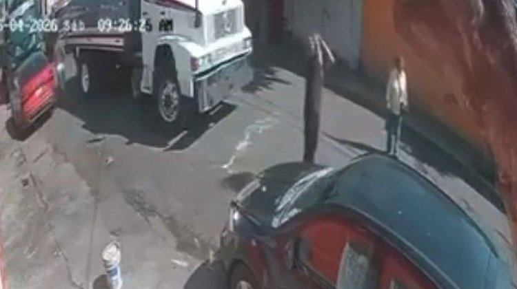 Disparan contra conductor de pipa por no ceder el paso