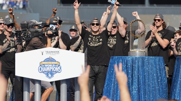 Piden fans a los Dodgers no celebrar su bicampeonato con Trump