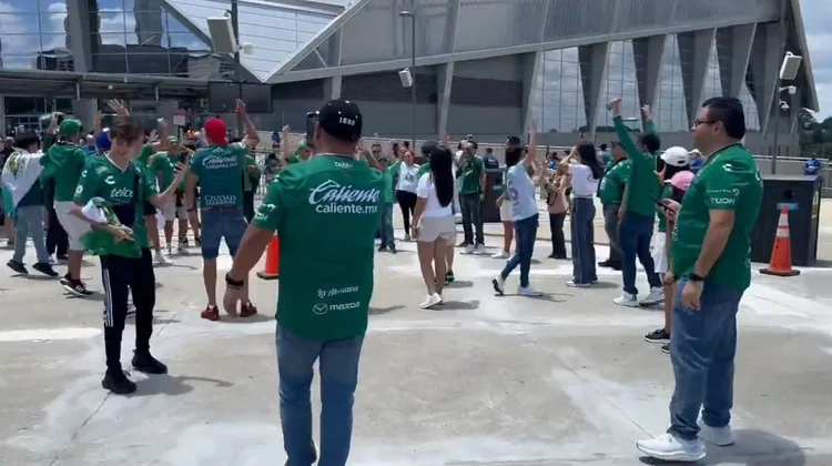 ¡No se rajaron! Afición de León asiste al partido contra Chelsea