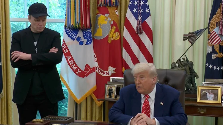 Elon Musk dice que seguirá asesorando a Trump