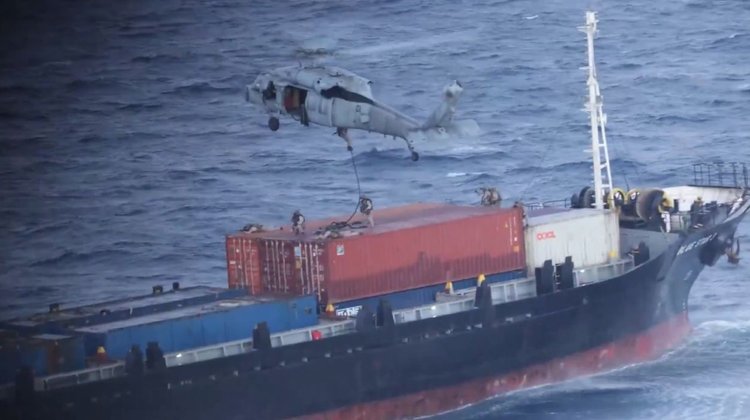 medium_eua_intercepta_buque_comercial_con_aparente_direccion_iran_1892298f57