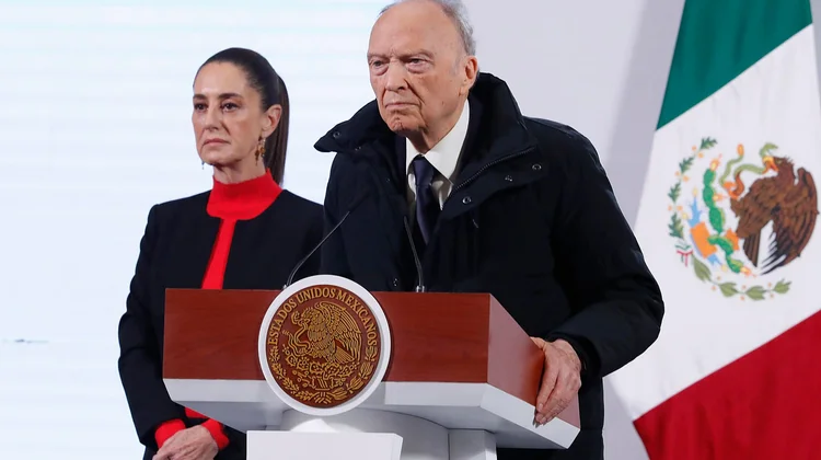 México denuncia conspiración en EUA por tráfico de 200 mil armas
