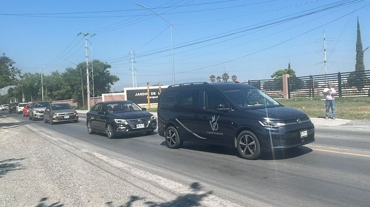 Dan familiares y amigos el último adiós a Zaid Sebastián