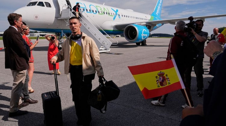 ¡Como hijo pródigo! Álex Grimaldo vuelve a España con el Atlético