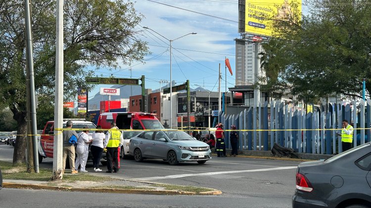 Hombre de la tercera edad fallece mientras conducía