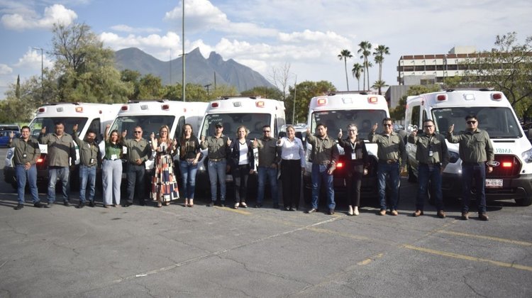 Fortalece IMSS NL traslados con unidades de alta tecnología