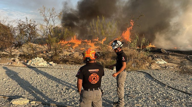 medium_incendio_proteccion_civil_85279a6089