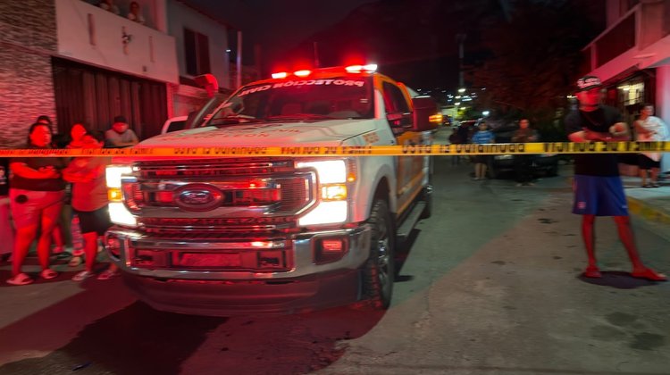 Hombre resulta con quemaduras en cuerpo tras incendio en Escobedo