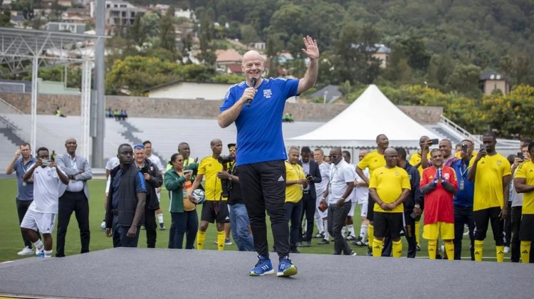 FIFA anuncia más recursos para impulsar el futbol africano