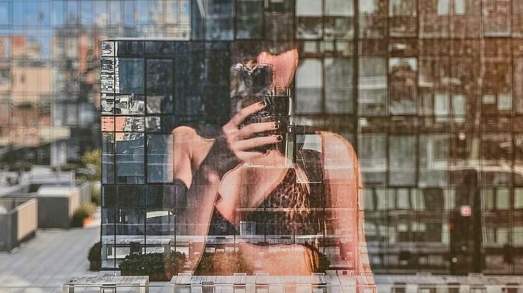 Detienen a influencer que fingía vida de lujo y se iba sin pagar