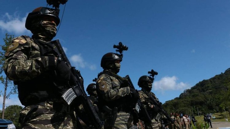 Envía El Salvador 100 soldados a Haití para rescatar a militares