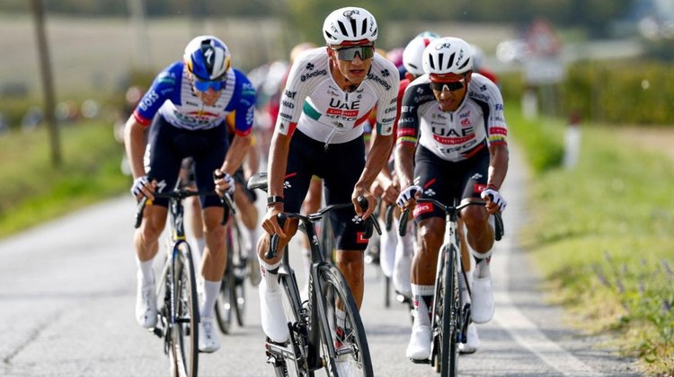 Isaac del Toro queda fuera del podio en el Gran Piemonte 2026