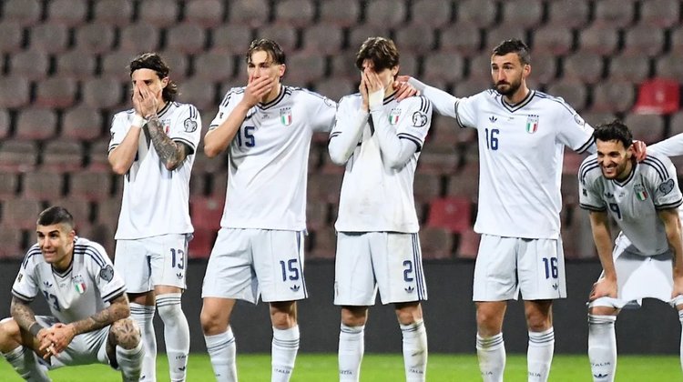 Selección de Italia habría pedido 300 mil euros para clasificar