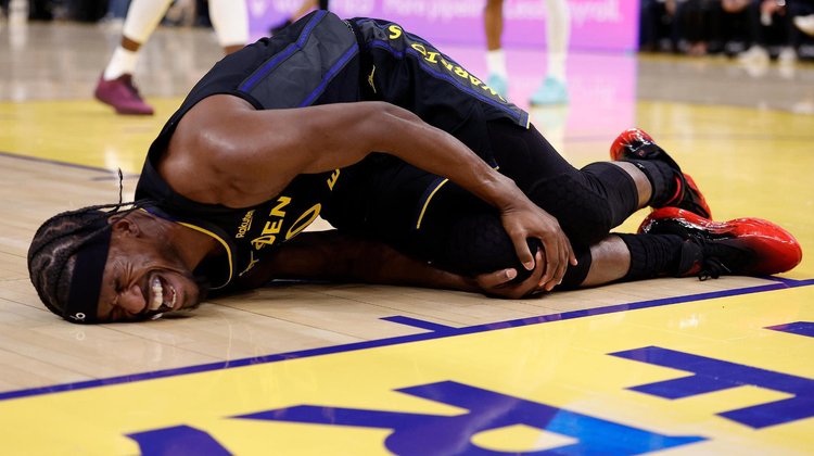 Acaba temporada para Jimmy Butler; se rompe ligamento cruzado
