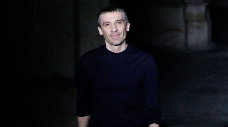 Julien Dossena deja dirección creativa de Rabanne tras 13 años