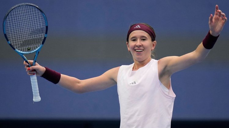 Karolína Muchová asegura último boleto a las Finales de la WTA