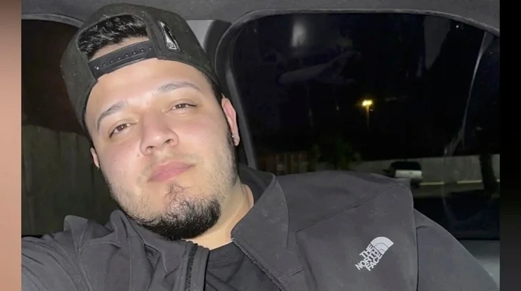 Vuelve a EU hombre deportado 'por error' a El Salvador