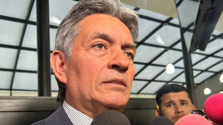 'Acciones siguen, se apruebe o no el transporte escolar': Paura