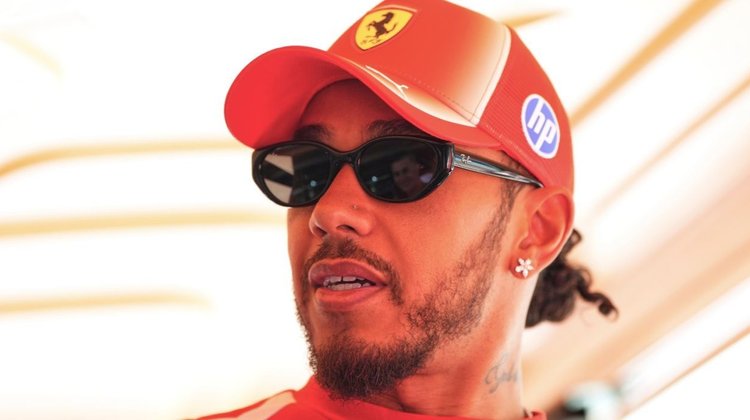 Lewis Hamilton niega pedir reemplazo de personal en Ferrari