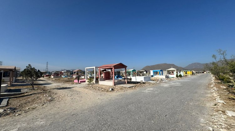 Refuerzan limpieza y mantenimiento en panteones de Ramos Arizpe