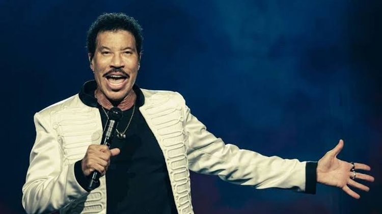 Lionel Richie cancela tres conciertos tras intervención cardíaca