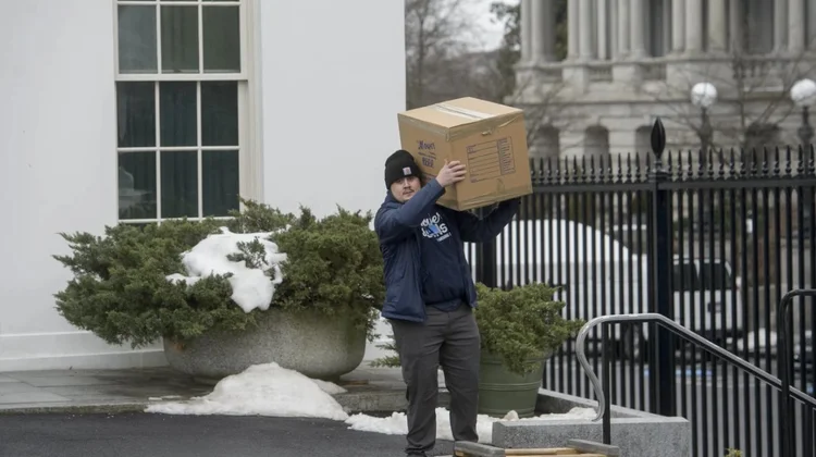 medium_lista_la_casa_blanca_para_la_segunda_mudanza_de_trump_a9f92ea76d