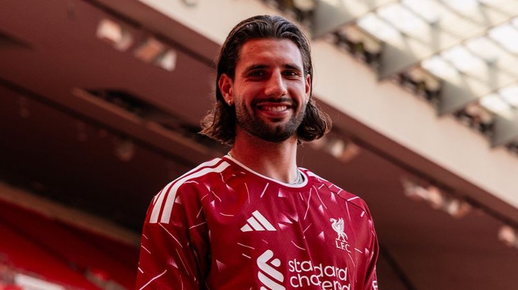 Liverpool blinda a Dominik Szoboszlai con contrato hasta 2031