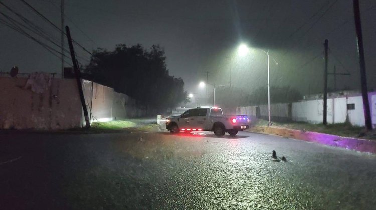 Fuerte lluvia en Nuevo Laredo deja calles inundadas