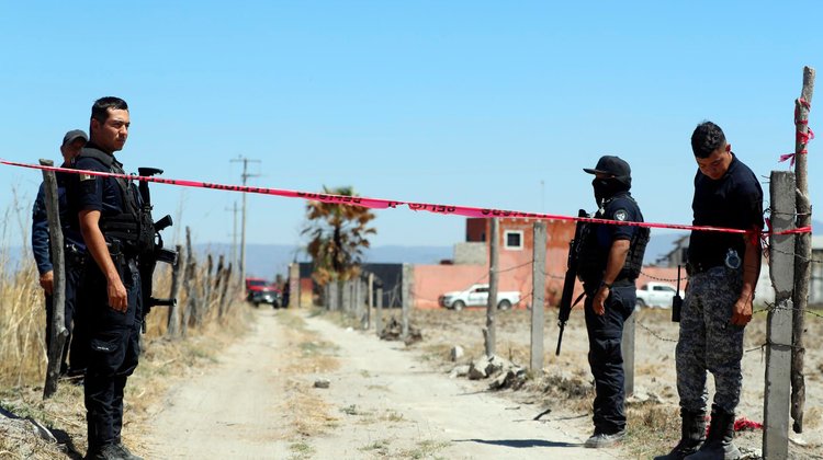 Hallan con vida a dos agentes desaparecidos en Jalisco