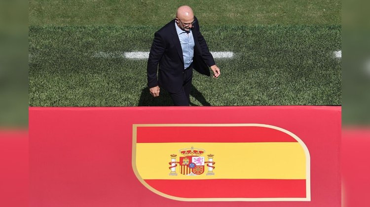 Alista España su primera convocatoria tras conquista del Mundial