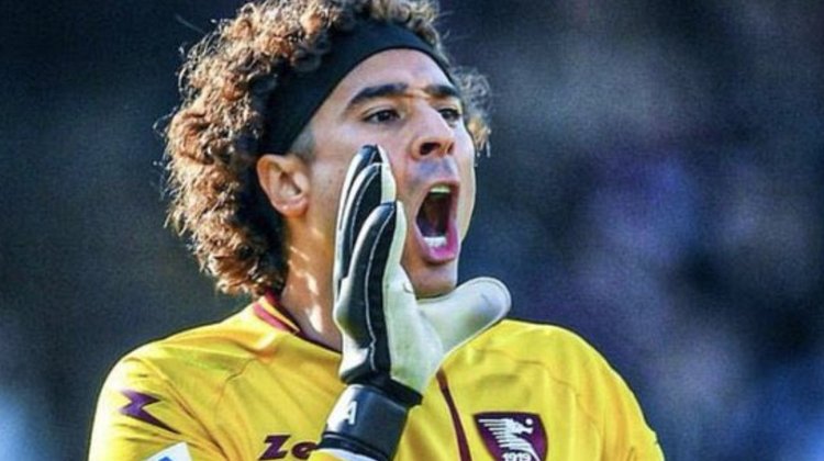 Guillermo Ochoa firma con club de la Primeira Liga