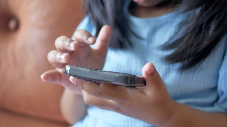 Expertos explican urgencia del control parental en la era digital