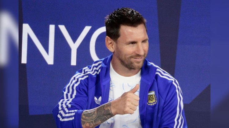 Messi ya es oficialmente nuevo dueño del Eldense