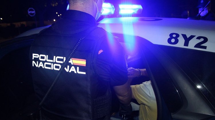 Detienen a mexicano en España por un delito de feminicidio 