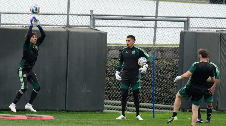 México escala al lugar 11 del Ranking FIFA y acaricia el Top 10