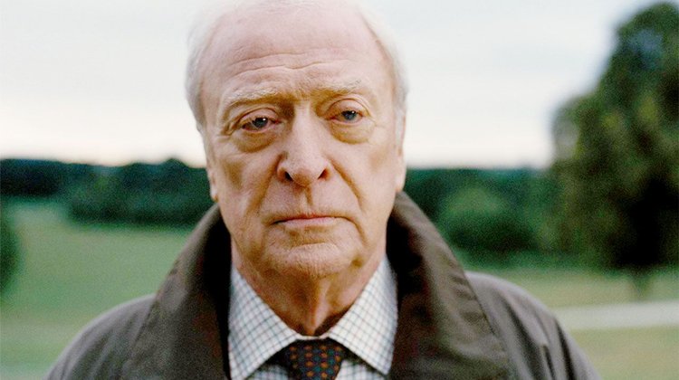 El actor Michael Caine anuncia su retiro de la actuación