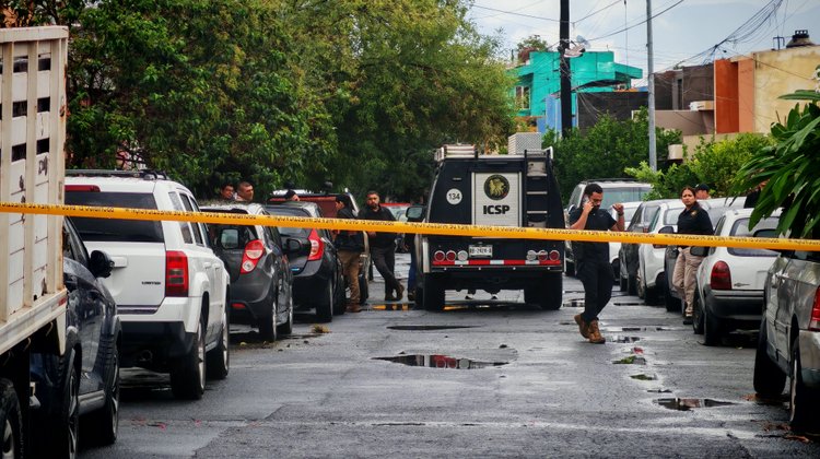 Catean casa en Valle de Infonavit por desaparecido en Monterrey