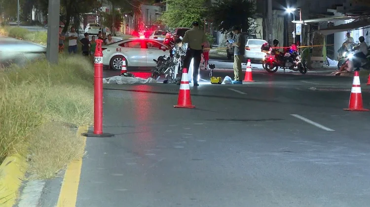 Muere motociclista tras derrapar y sufrir golpes
