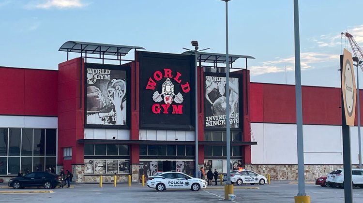 Muere hombre mientras hacía ejercicio en gimnasio de San Nicolás