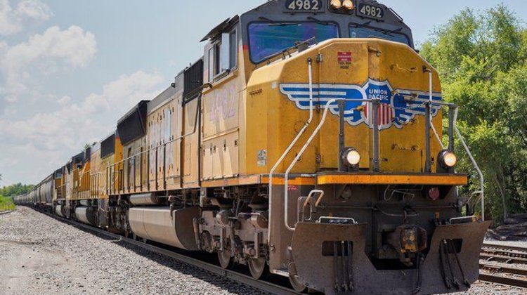 Hallan seis cuerpos en un vagón del tren en Laredo, Texas