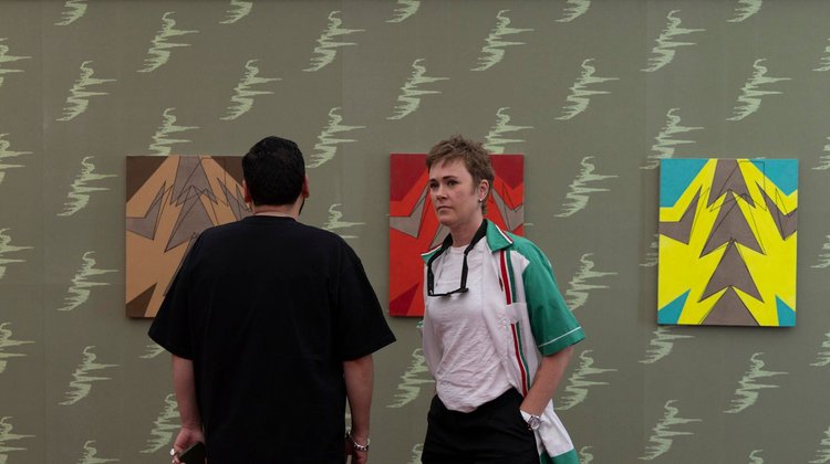 Coloridos uniformes de Jorge Campos llegan a museo de Guadalajara