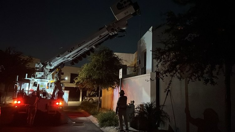 Se agravan apagones en NL por un sistema ‘rebasado’