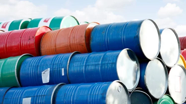 México envía 80,000 barriles de combustible a Cuba por apagones