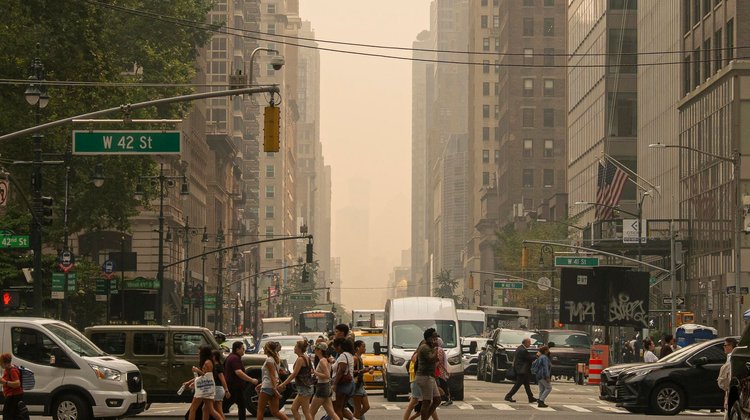 Persisten el humo y mala calidad del aire en parte de EUA