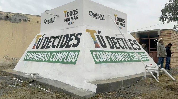 Entregan obra de agua en ejido San Juan de Amargos